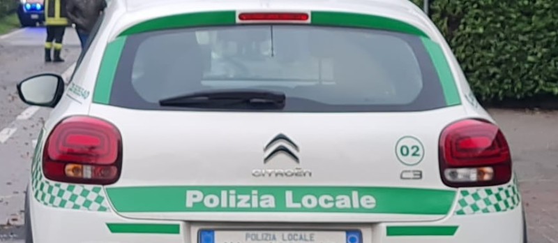 polizia_locale.jpg (49 KB)
