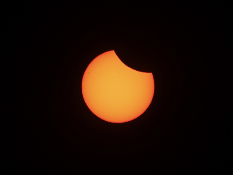 2025_Eclisse_parziale.jpg (16 KB)