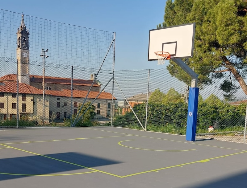 Nibionno_campo_basket00002.jpg (217 KB)