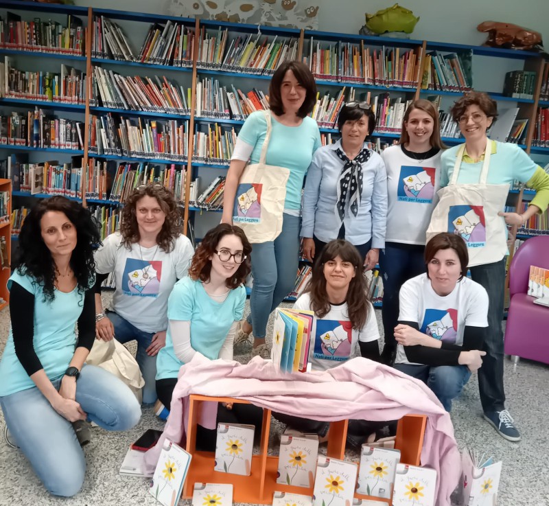collebiblio1.jpg (188 KB)
