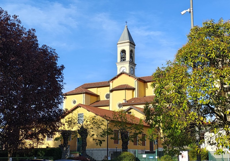 cortenuovachiesa.jpg (174 KB)