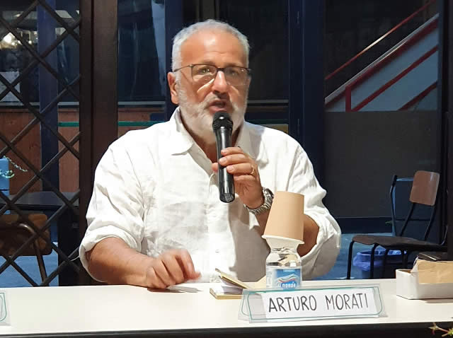 morati2.jpg (42 KB)
