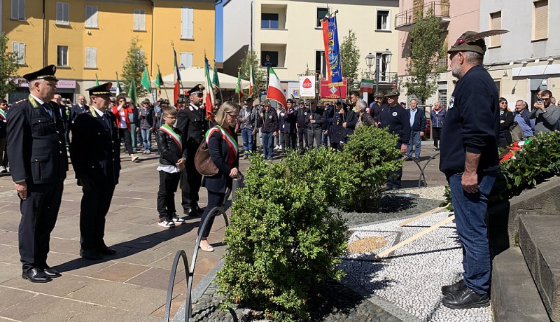 oggiono25aprile3.jpg (150 KB)