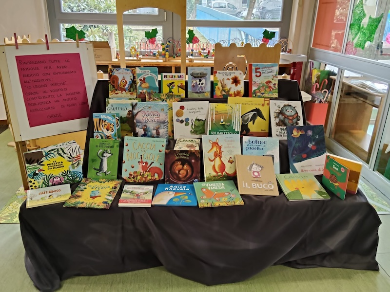 Bosisio_libri_donazione1.jpg (213 KB)