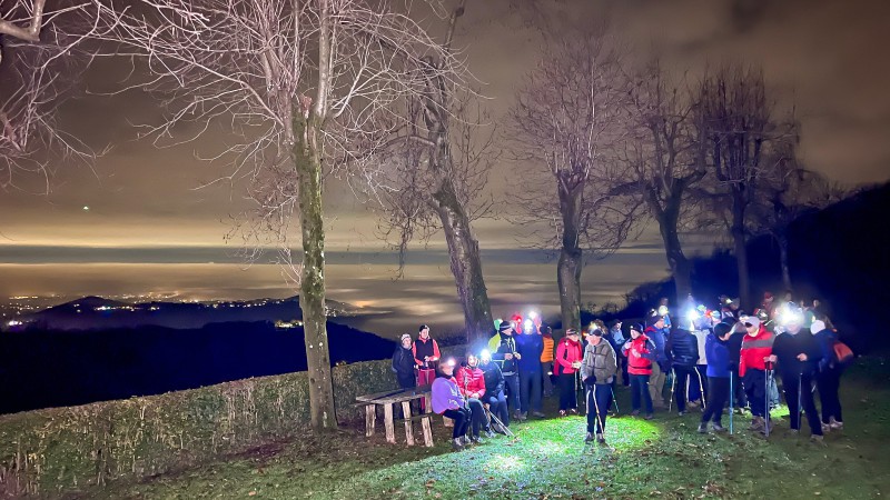 Colle-fiaccolata_natalizia-5.jpg (120 KB)