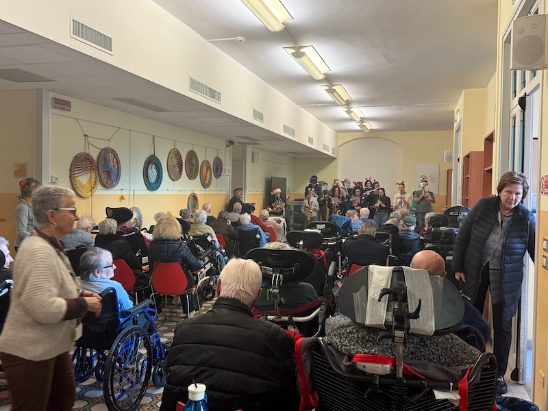 Costa_banda6.jpg (194 KB)