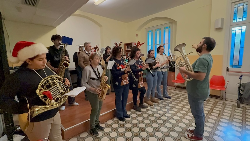 Costa_banda7.jpg (156 KB)