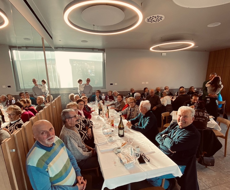 Molteno_pranzo00003.jpg (208 KB)