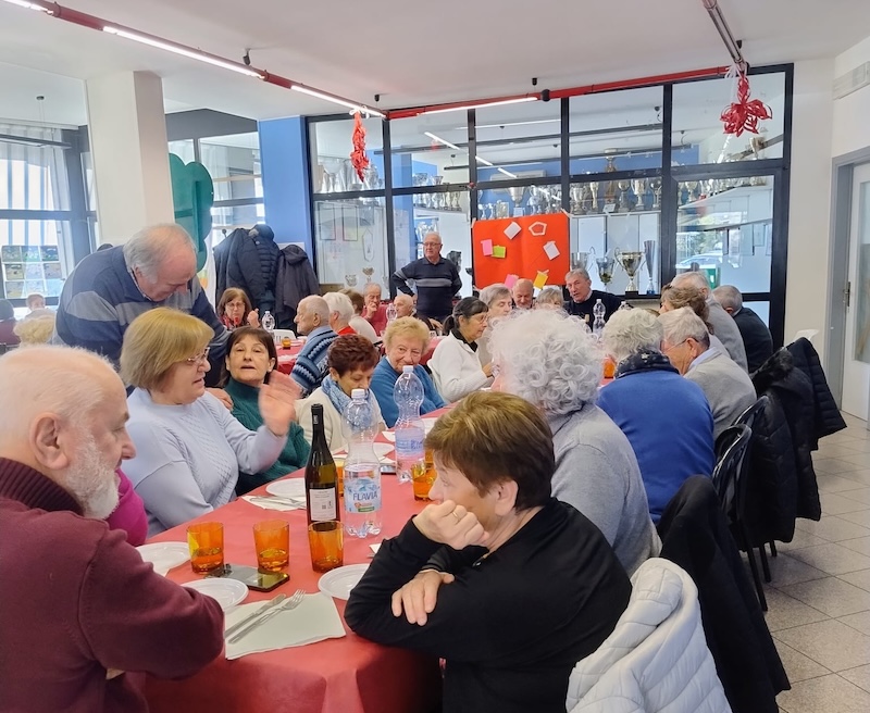 Rogeno_pranzo2.jpg (200 KB)