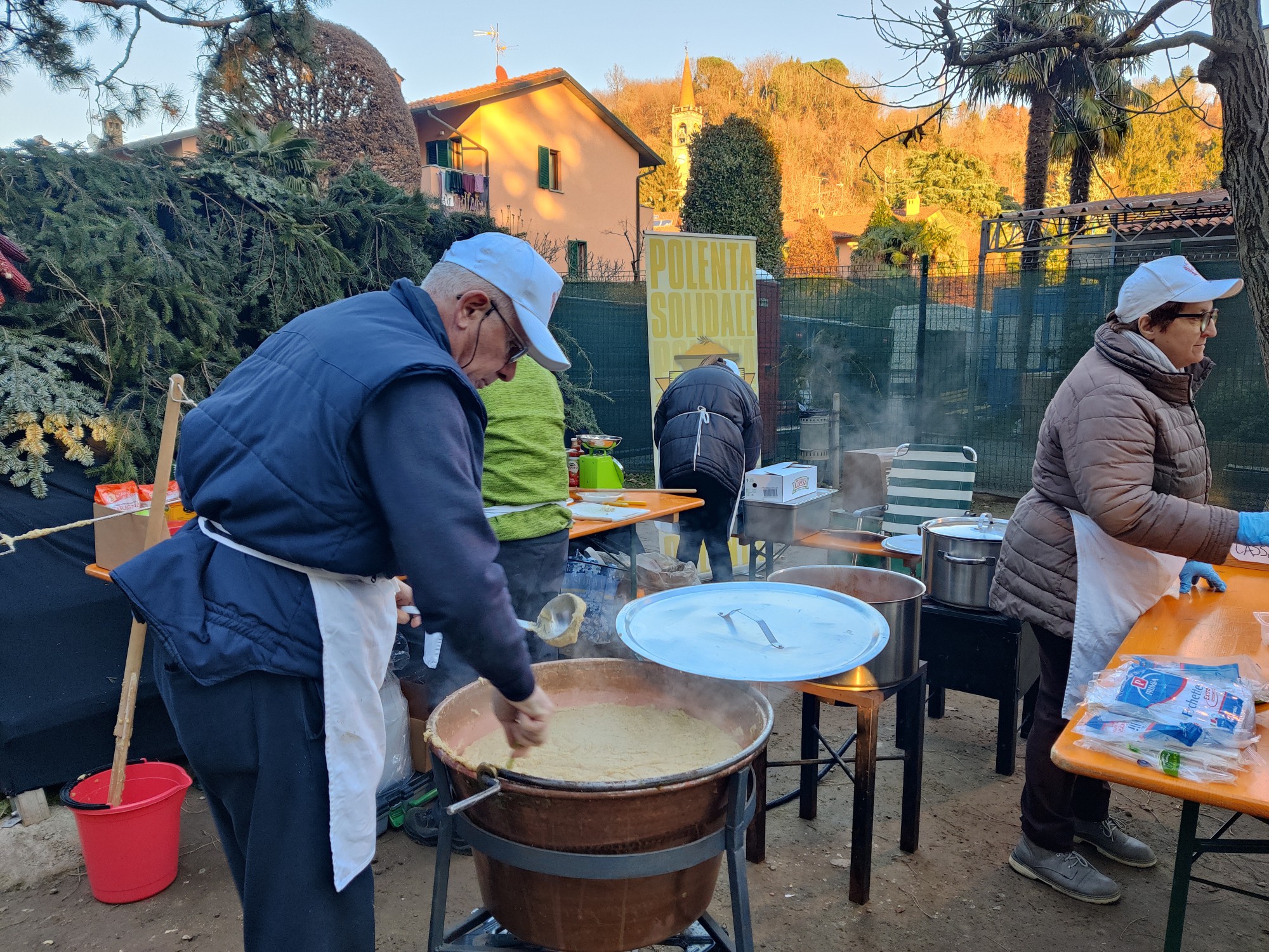 barzanopolentasolidale__3_.jpg (932 KB)