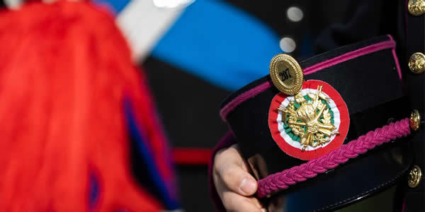 carabiniericoncorsoprima.jpg (21 KB)