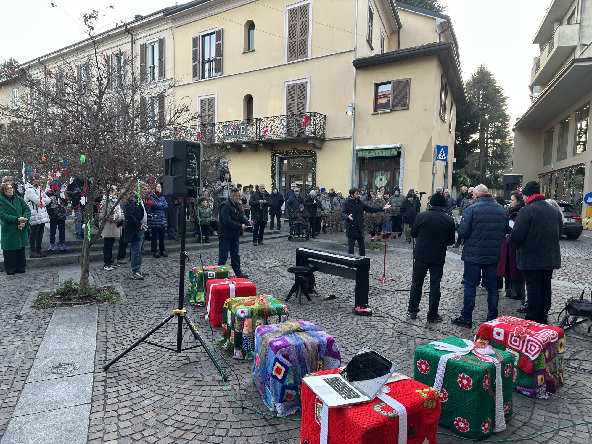 casatenovocorinaale__4_.jpeg (991 KB)