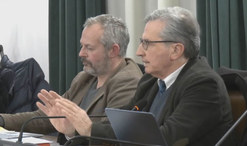 casatenovomozione2.jpg (53 KB)