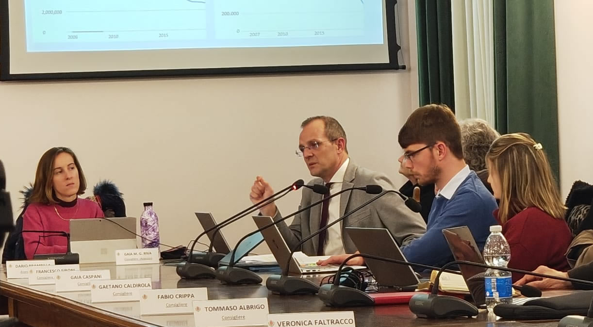 casatenovoscuola5.jpg (107 KB)