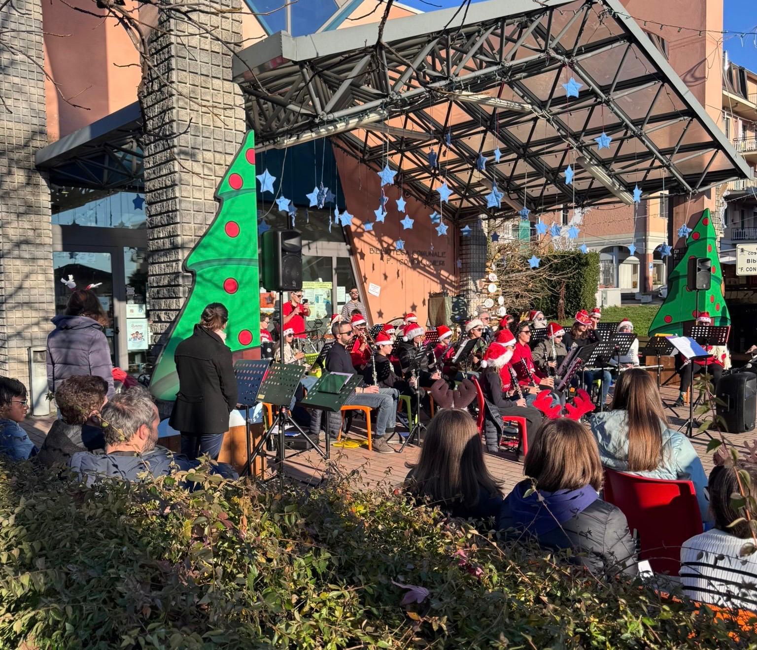 costanatale__2_.jpeg (442 KB)