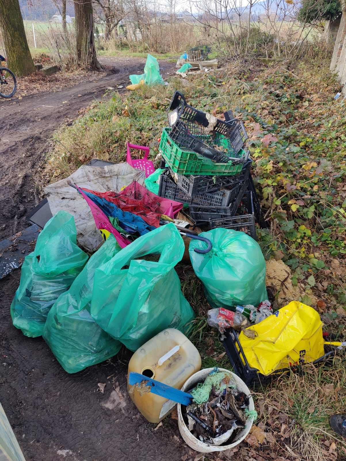 insiemeperlebevere__13_.jpeg (473 KB)