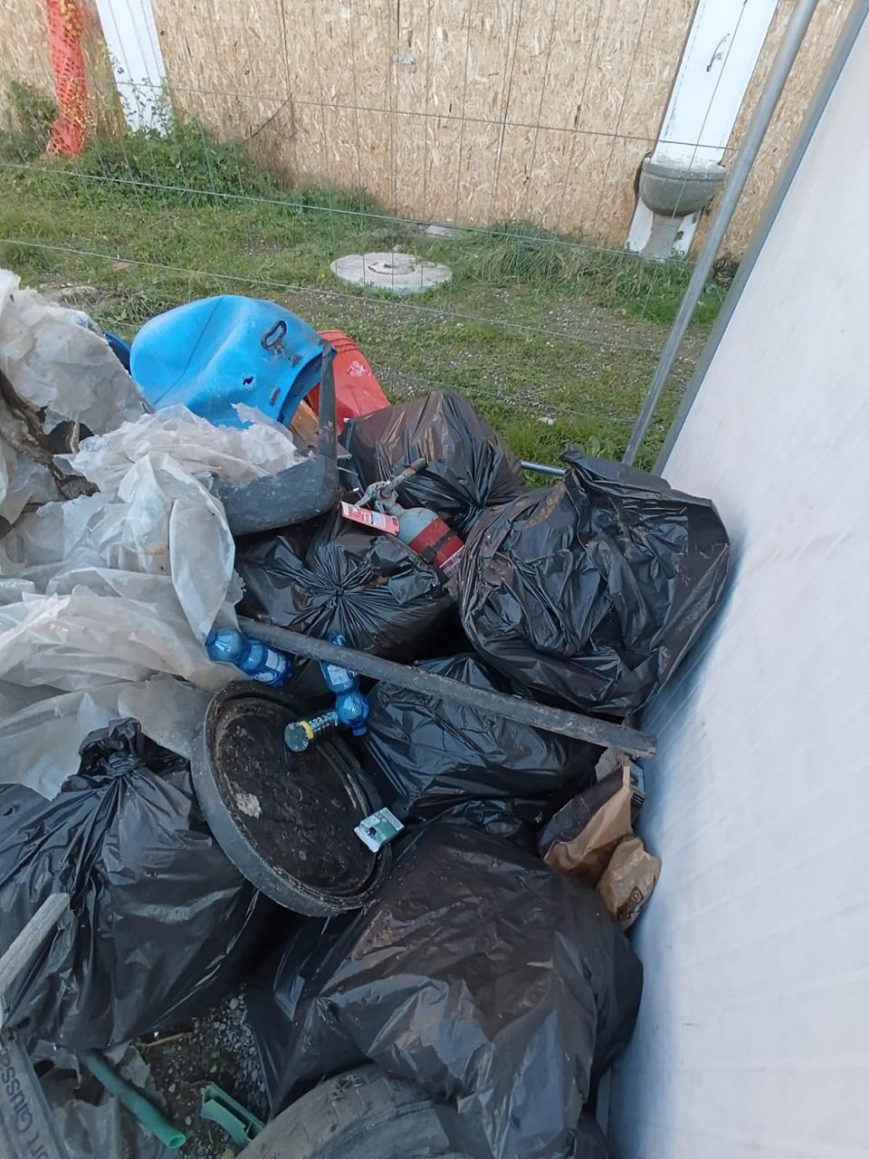 insiemeperlebevere__7_.jpeg (180 KB)