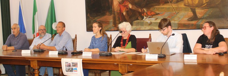 leccofame0.jpg (58 KB)