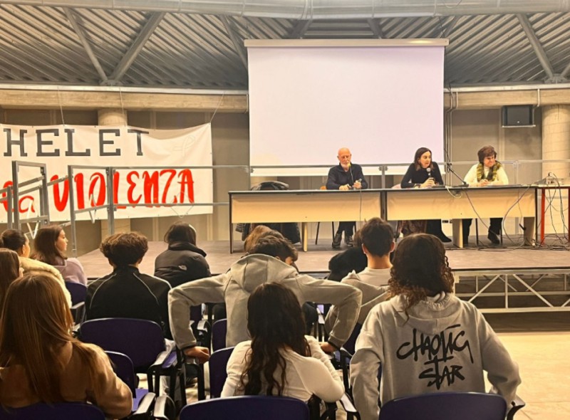 oggionocaritas__3_.jpeg (117 KB)