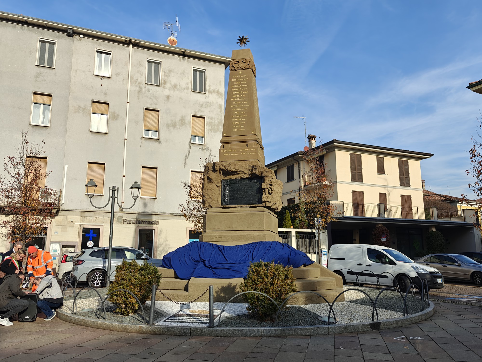 oggionomonumento__15_.jpg (716 KB)