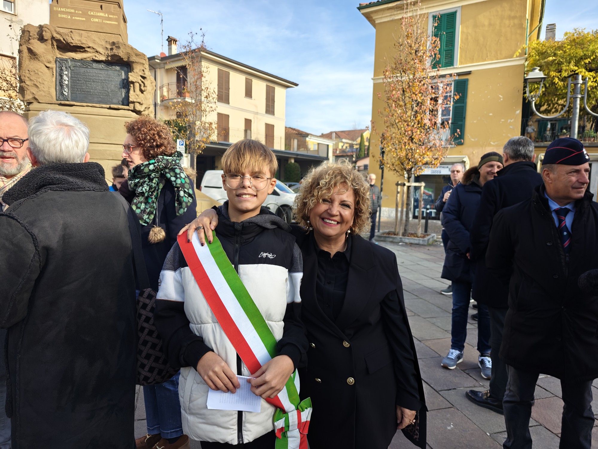 oggionomonumento__2_.jpg (591 KB)