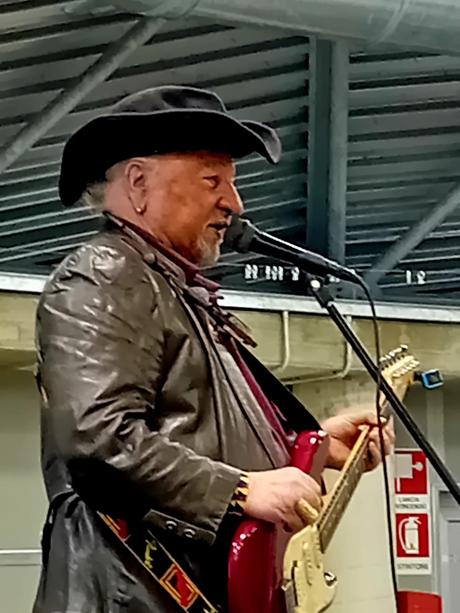 oggionovinili__3_.jpg (362 KB)