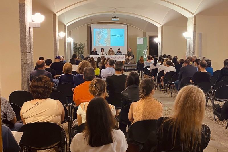 tavolivg__3_.jpg (111 KB)