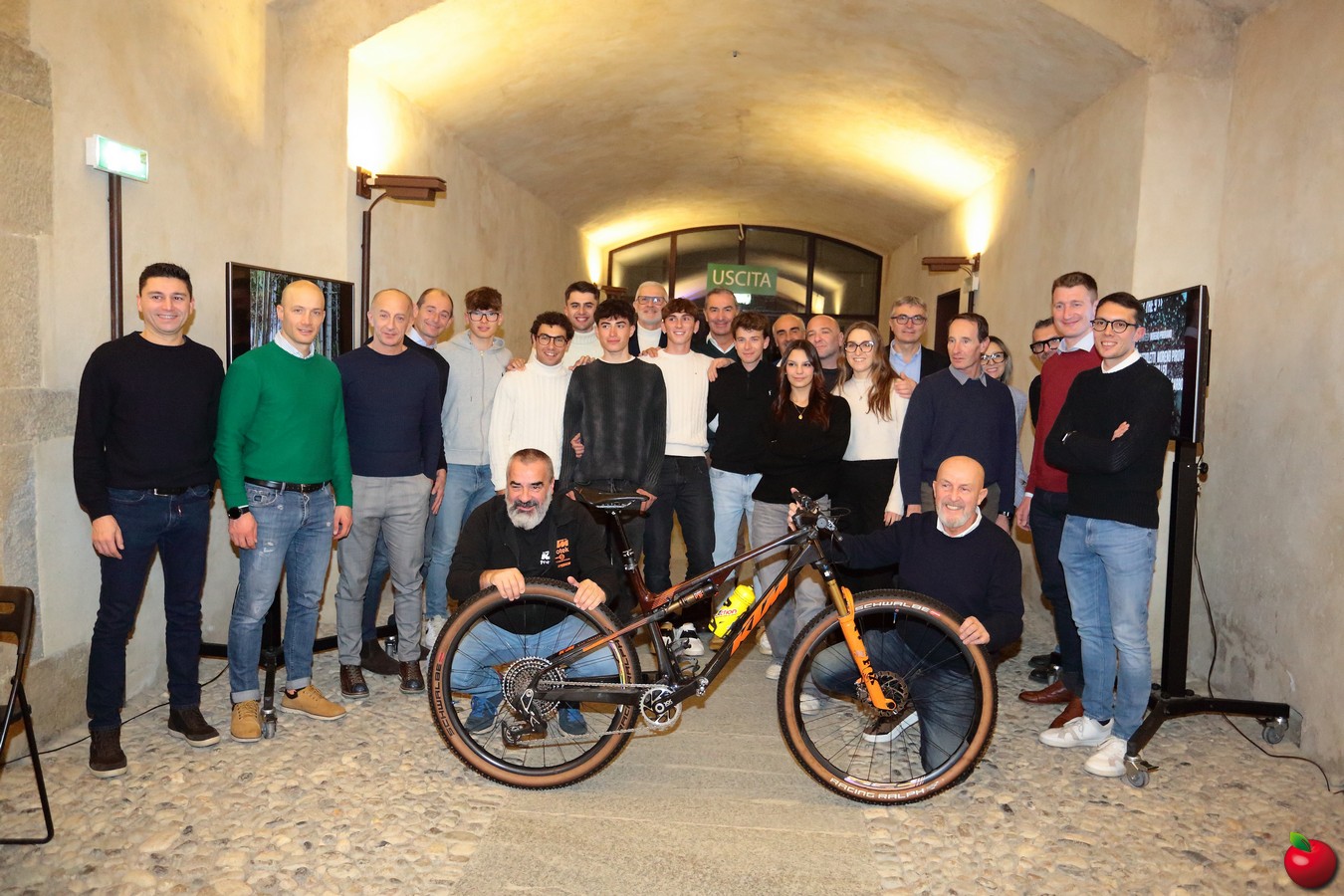 tb_cena0007.jpg (327 KB)