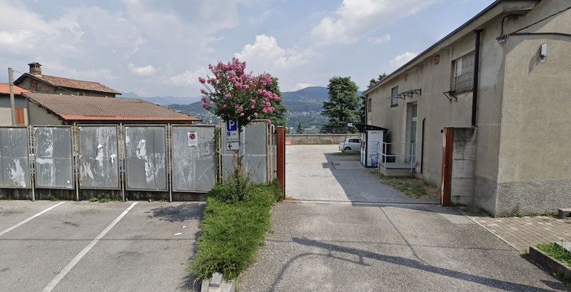 Annone_suzani2.jpg (142 KB)