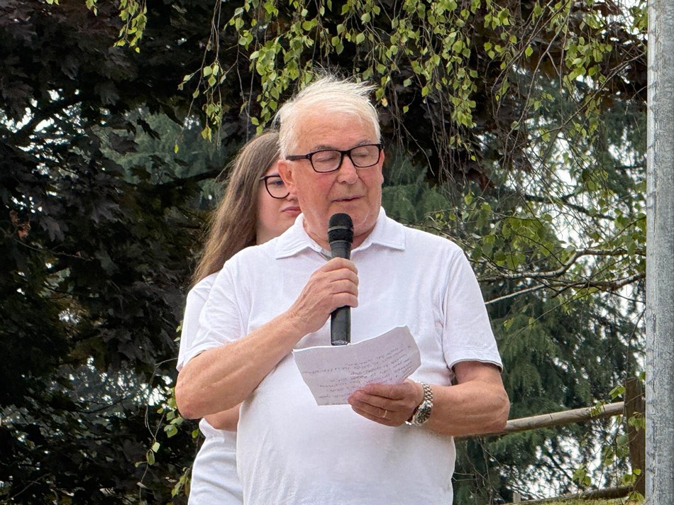 Barzan__campo_da_basket_5.JPG (240 KB)