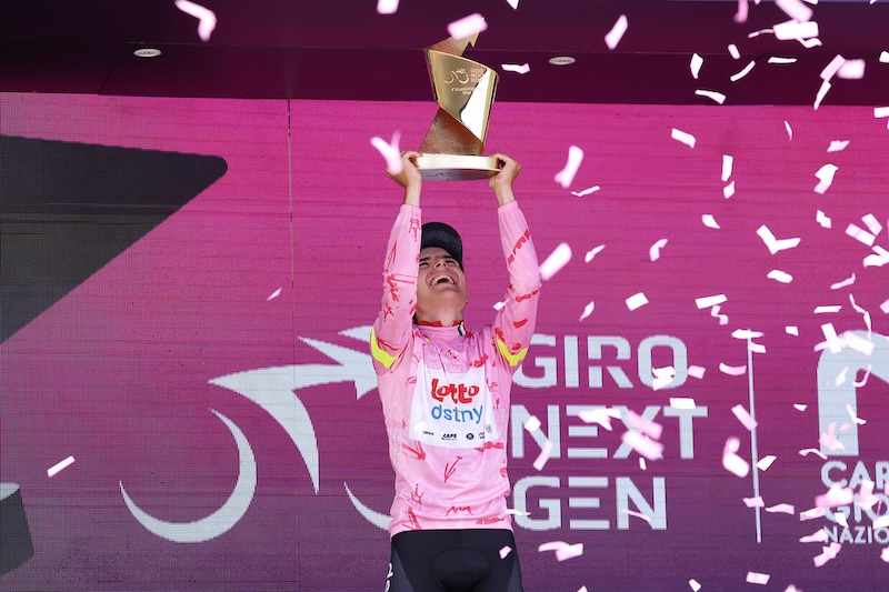 Giro_next_gen00002.jpg (163 KB)