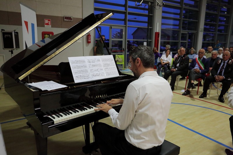 Monticelloconcerto0007.jpg (128 KB)
