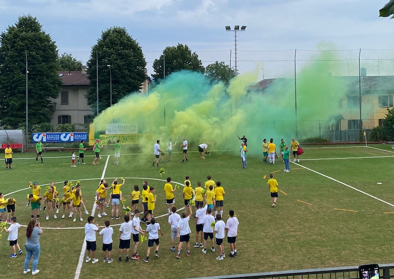 Suello_campo_calcio2.JPG (212 KB)