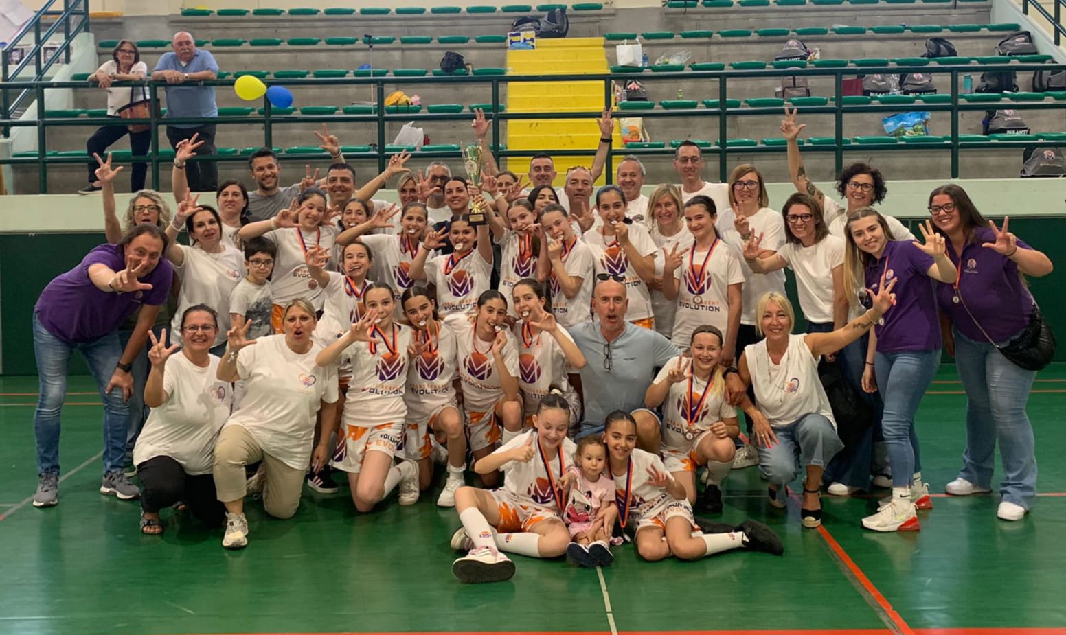 Under_13_Arancio_-_Volley_Nibionno_Evolution_3.jpeg (219 KB)