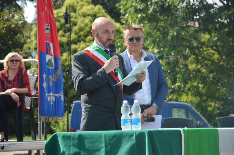 barzanocerimoniamanara__10_.JPG (106 KB)