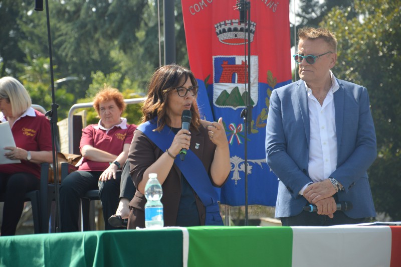 barzanocerimoniamanara__14_.JPG (95 KB)