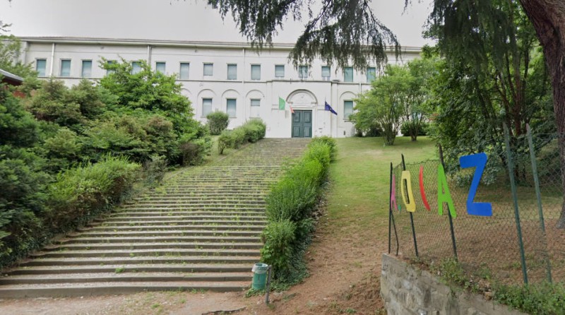 oggiono_scuoladiaz.jpg (118 KB)