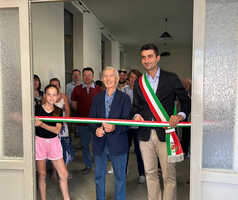 Bosisio_sala_consiliare2.jpg (205 KB)