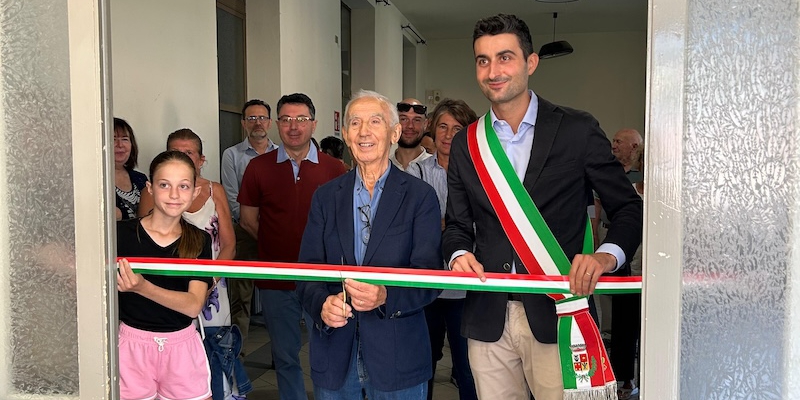 Bosisio_sala_consiliare2pr.jpg (226 KB)
