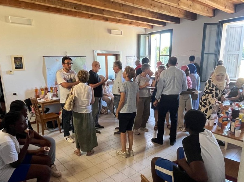 Casatenovo_festa_angolo_giro_1.jpeg (166 KB)