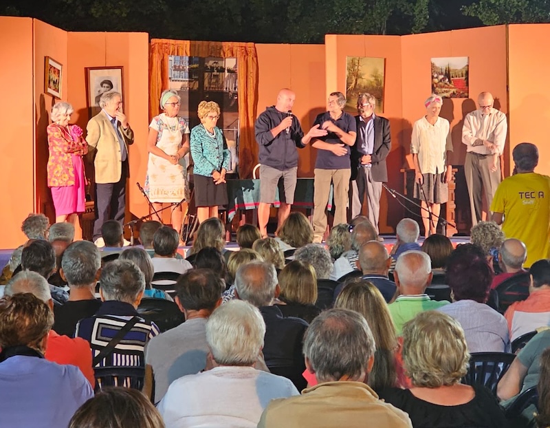 Cesana_teatro_teca00007.jpg (214 KB)
