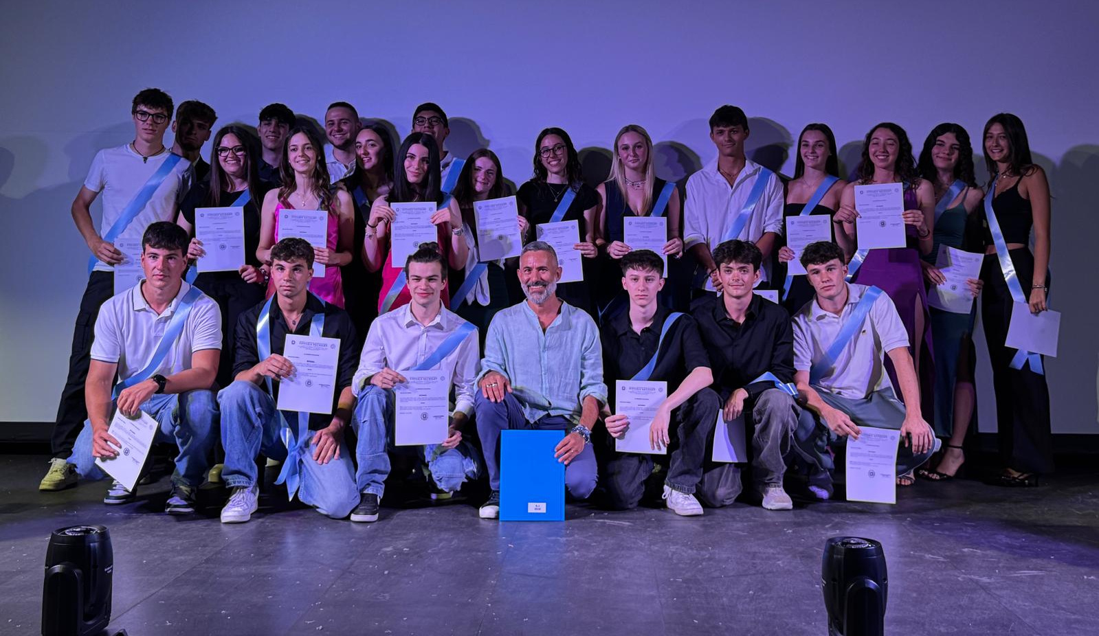 bachelet_graduation__13_.jpeg (683 KB)