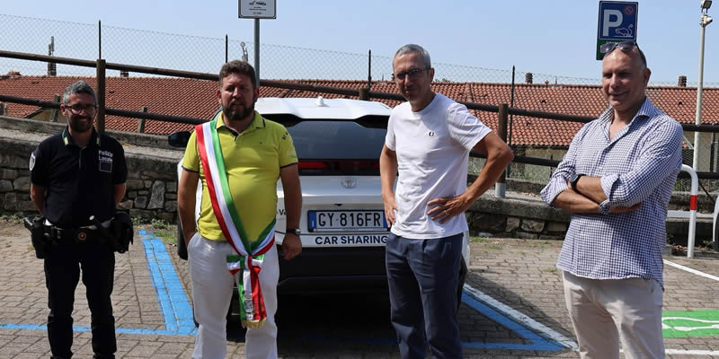 carsharing-pr.jpg (72 KB)