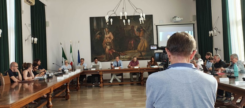 casatenovocimiteri3.jpg (79 KB)