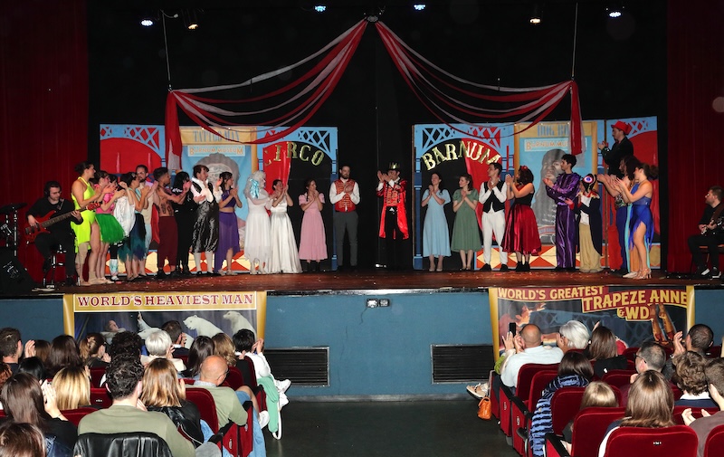 Casate_ohana_musical12.JPG (195 KB)