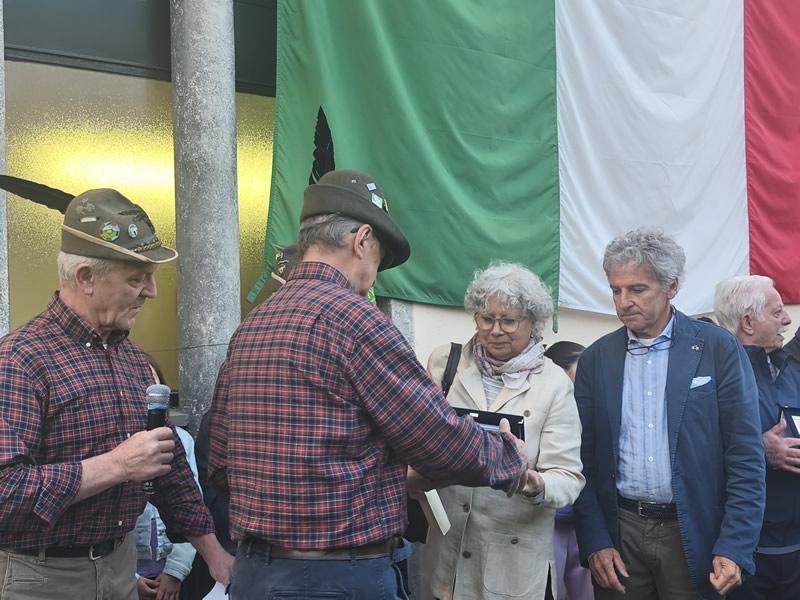 barzano_alpini13.jpg (122 KB)