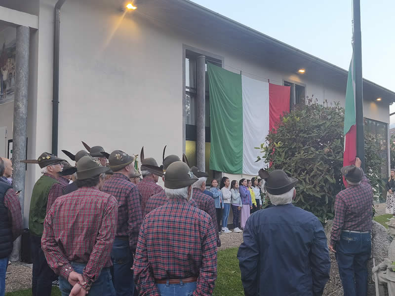 barzano_alpini25.jpg (70 KB)