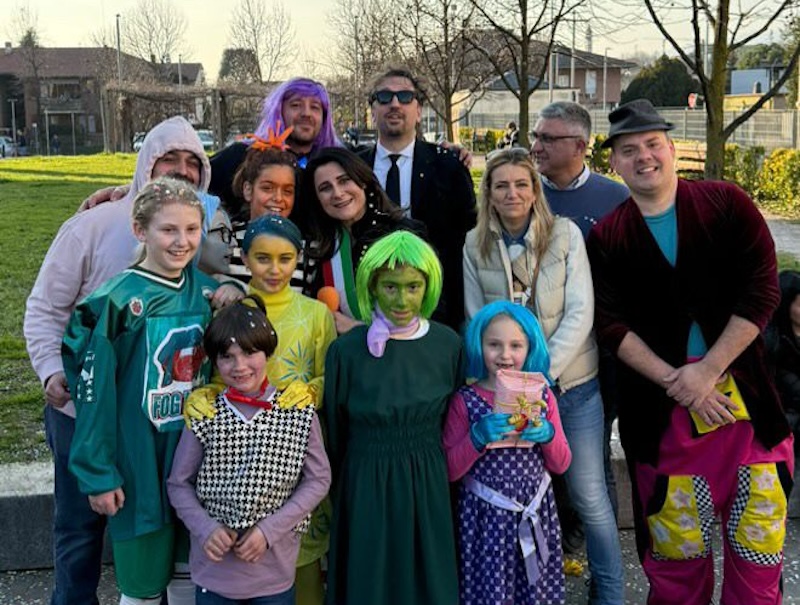 Nibionno_carnevale00003.jpg (215 KB)