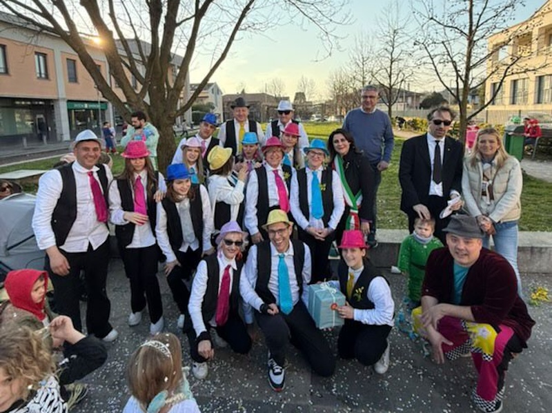 Nibionno_carnevale00004.jpg (219 KB)