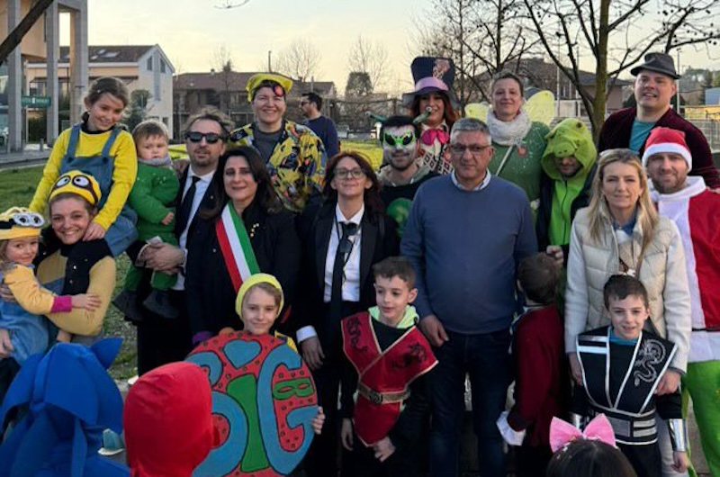 Nibionno_carnevale00005.jpg (176 KB)
